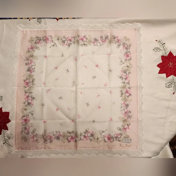 Nina Ricci Pink Floral Lace Handkerchief - NEW WITH STICKER JAPAN Exclusive - Picture 7 of 13